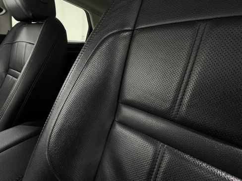 Used 2020 Land Rover Range Rover Evoque S image 20