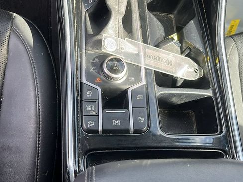 Used 2022 Kia Sorento SX AWD/4WD image 13