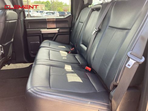 Used 2022 Ford F250 Lariat w/ Black Appearance Pkg image 29