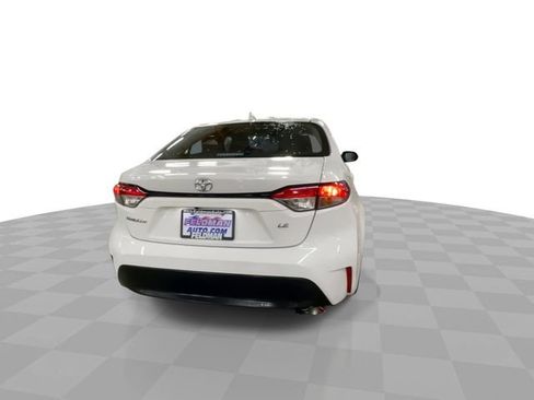 Used 2024 Toyota Corolla LE image 9