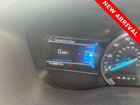 Used 2016 Ford Explorer XLT w/ Equipment Group 202A image 12