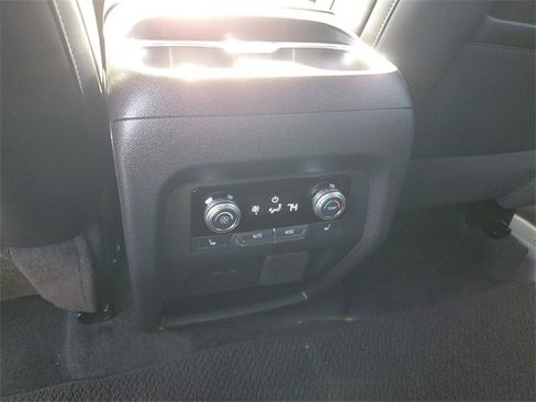 Used 2024 GMC Acadia Denali w/ Super Cruise Package image 15