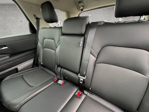 New 2026 Nissan Pathfinder SL FWD image 23