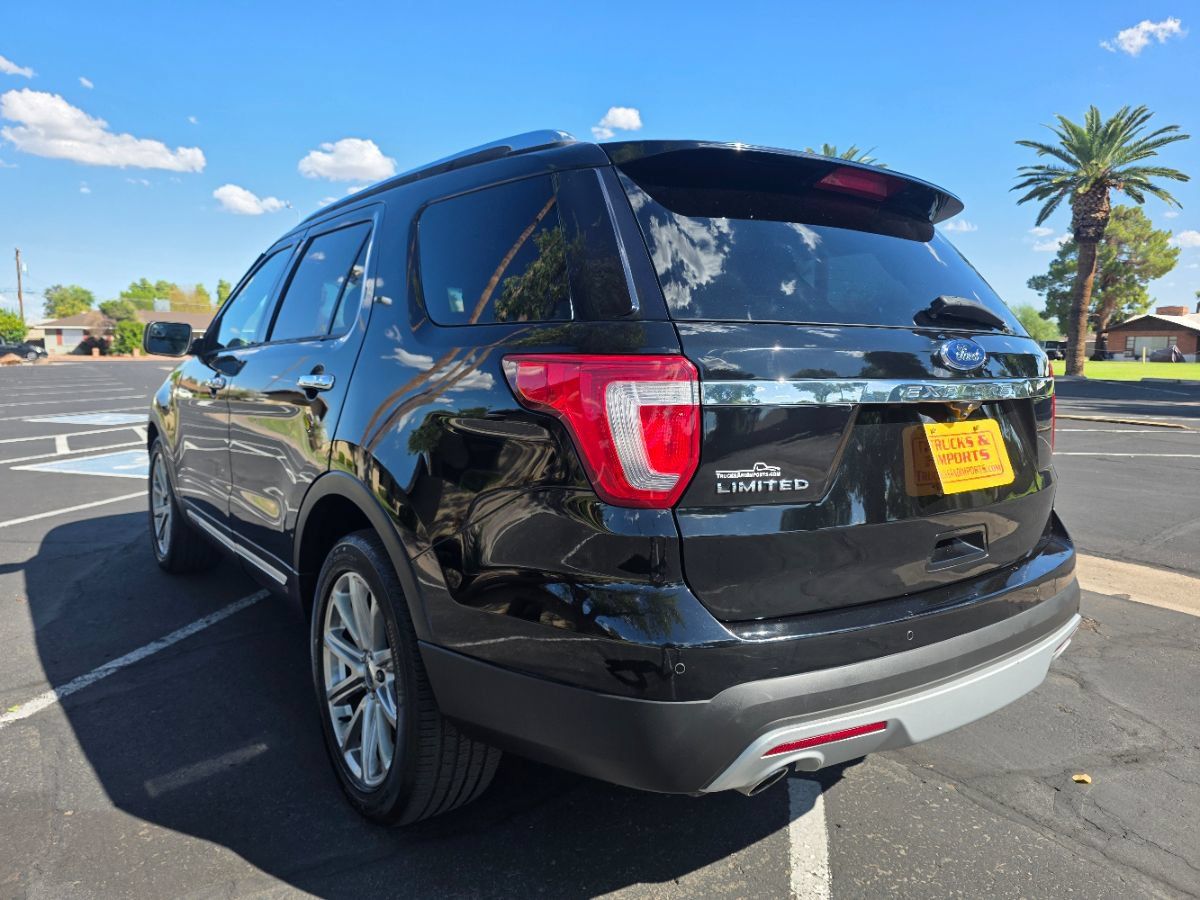 Used 2017 Ford Explorer Limited FWD image 6