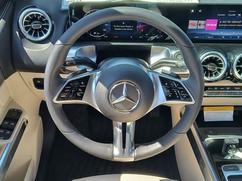 New 2025 Mercedes-Benz GLB 250 image 7