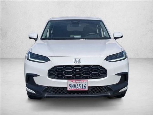 Used 2025 Honda HR-V LX image 2