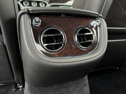 Used 2013 Bentley Mulsanne Mulliner Edition image 54