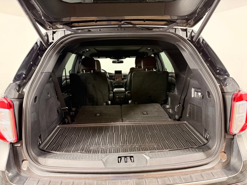 Used 2020 Ford Explorer Platinum AWD/4WD image 14