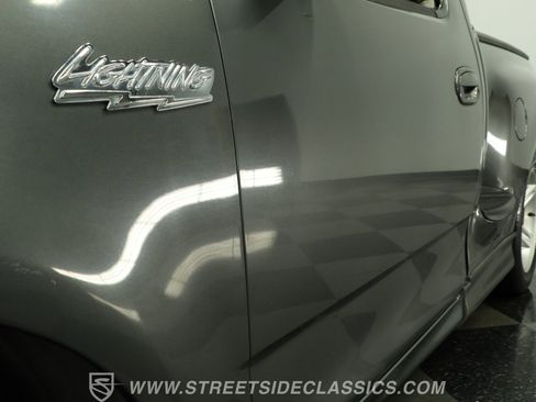 Used 2003 Ford F150 Lightning RWD image 22