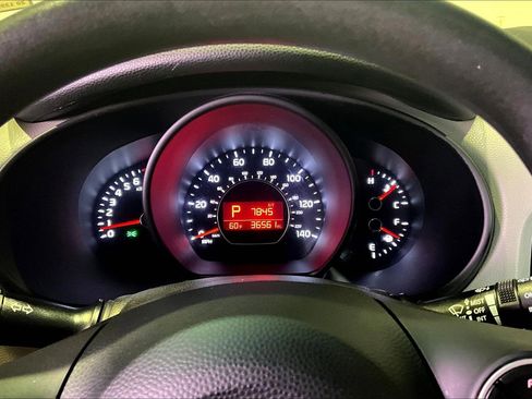 Used 2017 Kia Soul FWD image 13