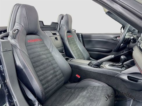 Used 2018 FIAT 124 Spider Abarth w/ Navigation & Sound Group image 35