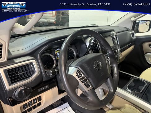 Used 2017 Nissan Titan SV AWD/4WD image 13