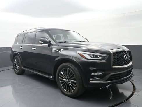 Used 2023 INFINITI QX80 Premium Select w/ All-Season Package AWD/4WD image 3