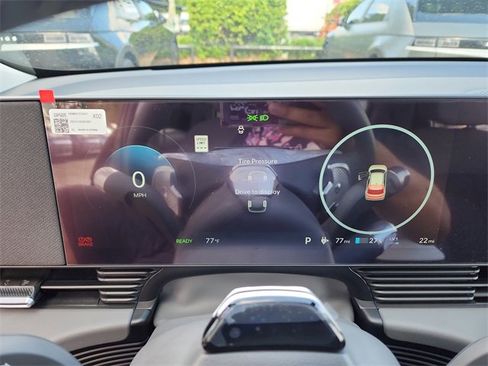 New 2025 Hyundai Ioniq 5 SE image 29