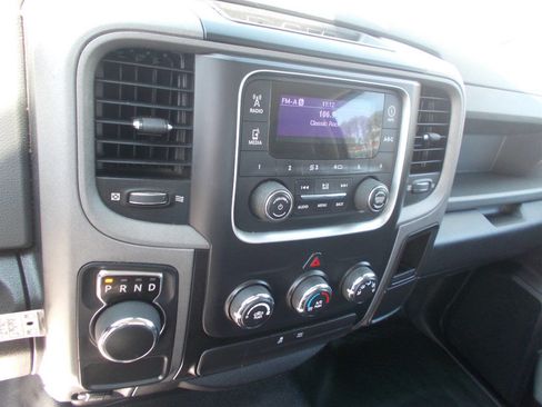 Used 2017 RAM 1500 Tradesman RWD image 14