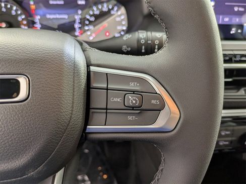 New 2026 Jeep Compass Latitude image 19