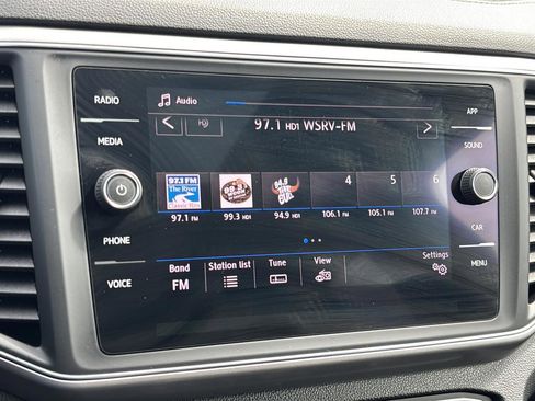 Used 2019 Volkswagen Atlas SE w/ Panoramic Sunroof Package FWD image 26