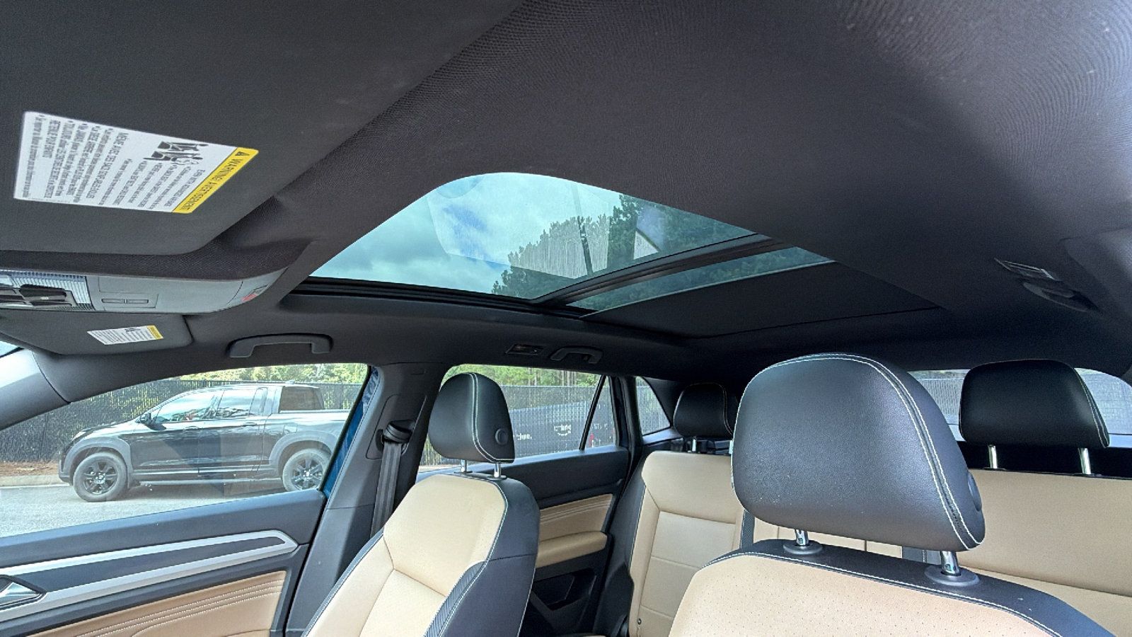 Used 2021 Volkswagen Atlas Cross Sport SEL FWD image 18
