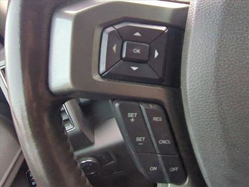 Used 2018 Ford Expedition Max XLT image 13