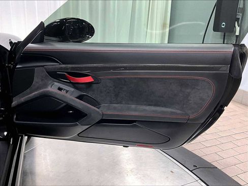 Used 2021 Porsche 718 Cayman GT4 image 26