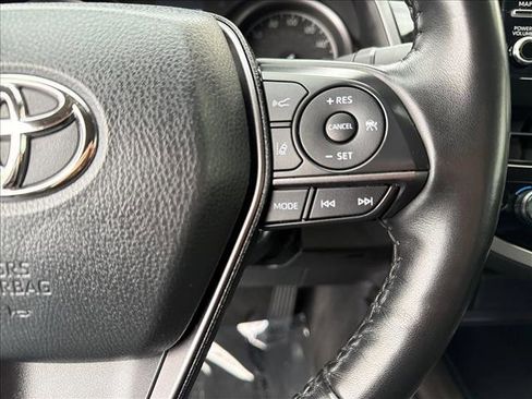 Used 2024 Toyota Camry SE w/ Cold Weather Package image 15