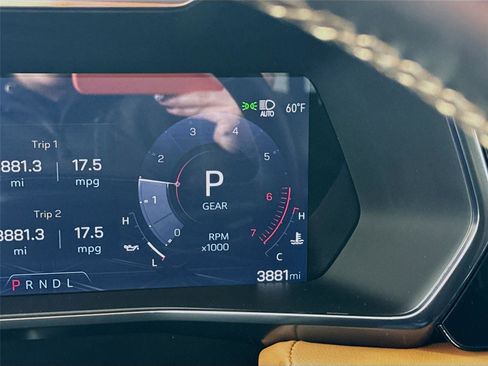 Used 2025 GMC Canyon AT4 w/ Nightfall Edition image 6