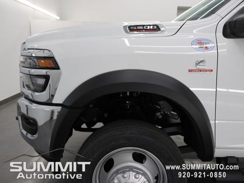 New 2026 RAM 5500 Tradesman w/ Chrome Appearance Group AWD/4WD image 28