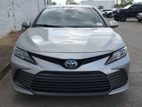 Used 2024 Toyota Camry LE image 2