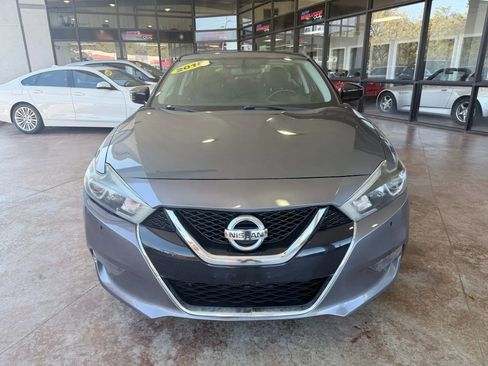 Used 2018 Nissan Maxima 3.5 S image 2