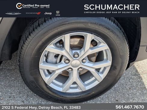 Certified 2024 Jeep Grand Cherokee Limited AWD/4WD image 21