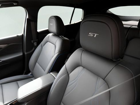 New 2026 Buick Envista Sport Touring w/ Convenience I Package image 10