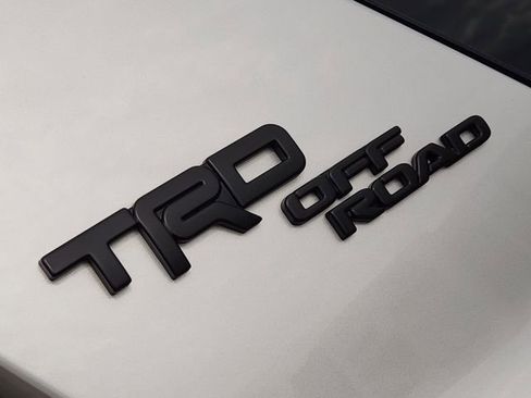 Used 2023 Toyota 4Runner TRD Off-Road Premium w/ Moonroof Package AWD/4WD image 7