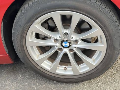 Used 2017 BMW 320i Sedan image 4