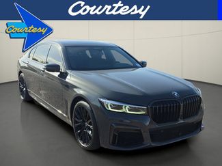 Used 2021 BMW 740i w/ M Sport Package RWD video 1