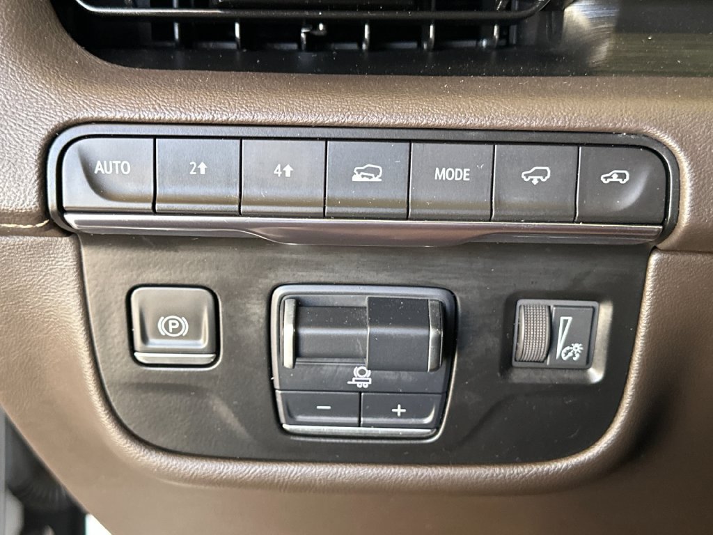 Used 2021 Cadillac Escalade Sport w/ Driver Assist Tech Package AWD/4WD image 35