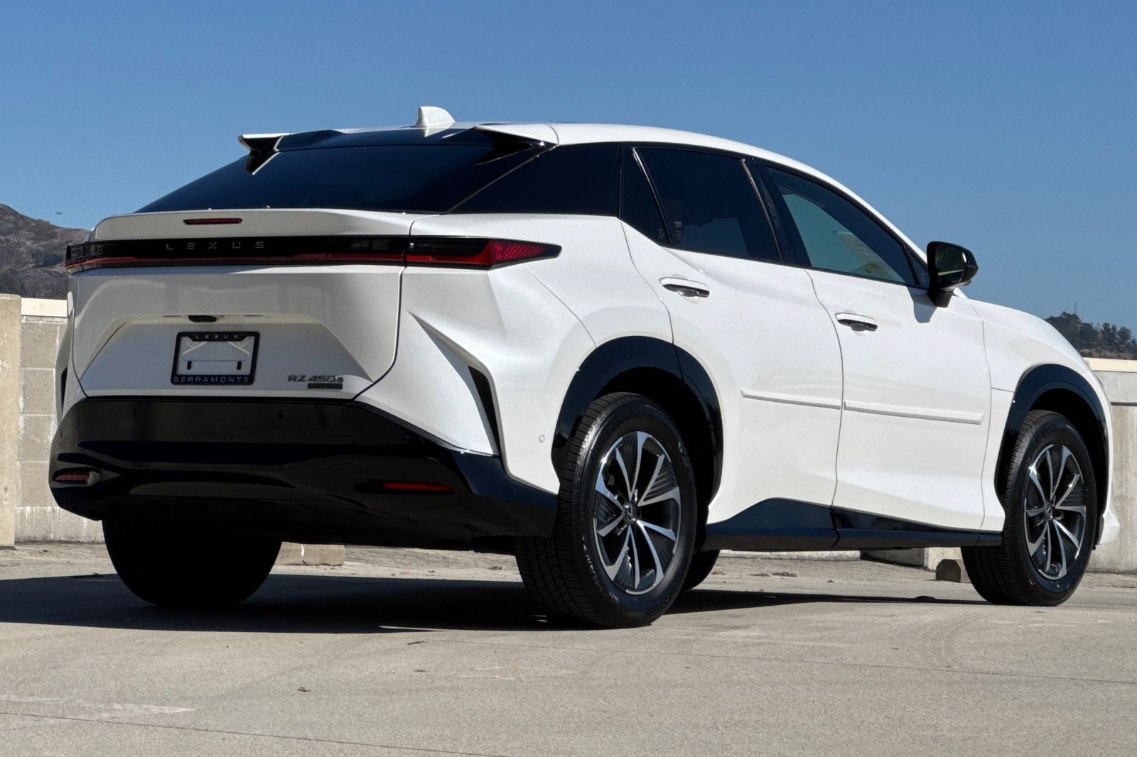 Certified 2023 Lexus RZ 450e Premium w/ Technology Package AWD/4WD image 8