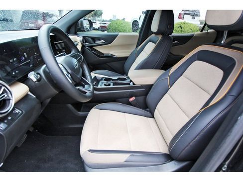Used 2026 Chevrolet Equinox ACTIV w/ Convenience Package III FWD image 6