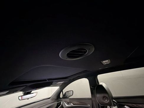 Used 2022 Buick Enclave Avenir w/ Avenir Technology Package FWD image 22