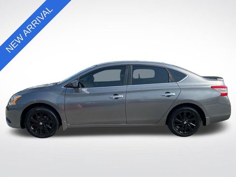 Used 2015 Nissan Sentra SV w/ Style Package FWD image 6