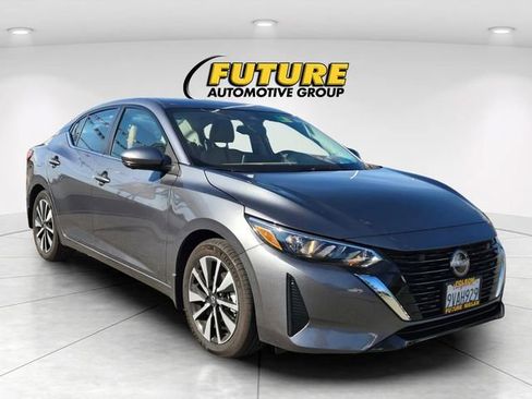 Used 2025 Nissan Sentra SV w/ SV Premium Package image 1