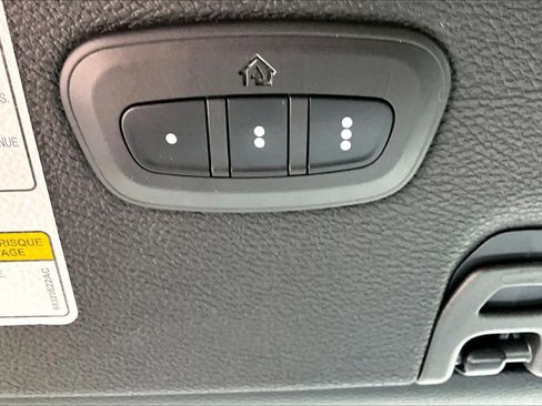 Used 2019 Jeep Wrangler Unlimited Sahara AWD/4WD image 30