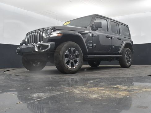 Used 2020 Jeep Wrangler Unlimited Sahara w/ Uconnect 4C Nav & Sound Group AWD/4WD image 46