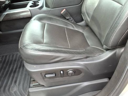 Used 2020 Chevrolet Silverado 2500 LTZ w/ LTZ Convenience Package AWD/4WD image 23