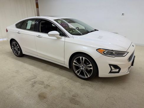 Used 2019 Ford Fusion Titanium FWD image 5