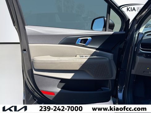 New 2026 Kia Carnival image 22