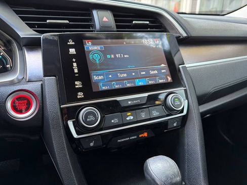 Used 2018 Honda Civic EX-L image 33
