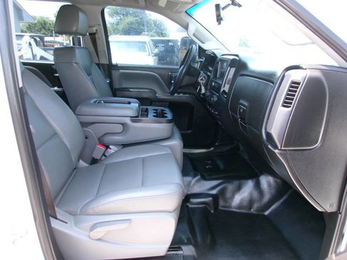 Used 2017 Chevrolet Silverado 2500 W/T AWD/4WD image 15