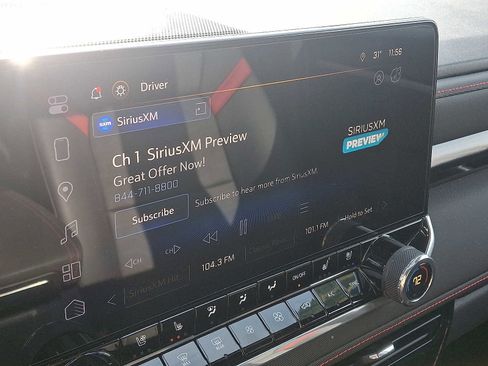 Used 2024 Chevrolet Colorado Z71 w/ Z71 Convenience Package 2 image 18