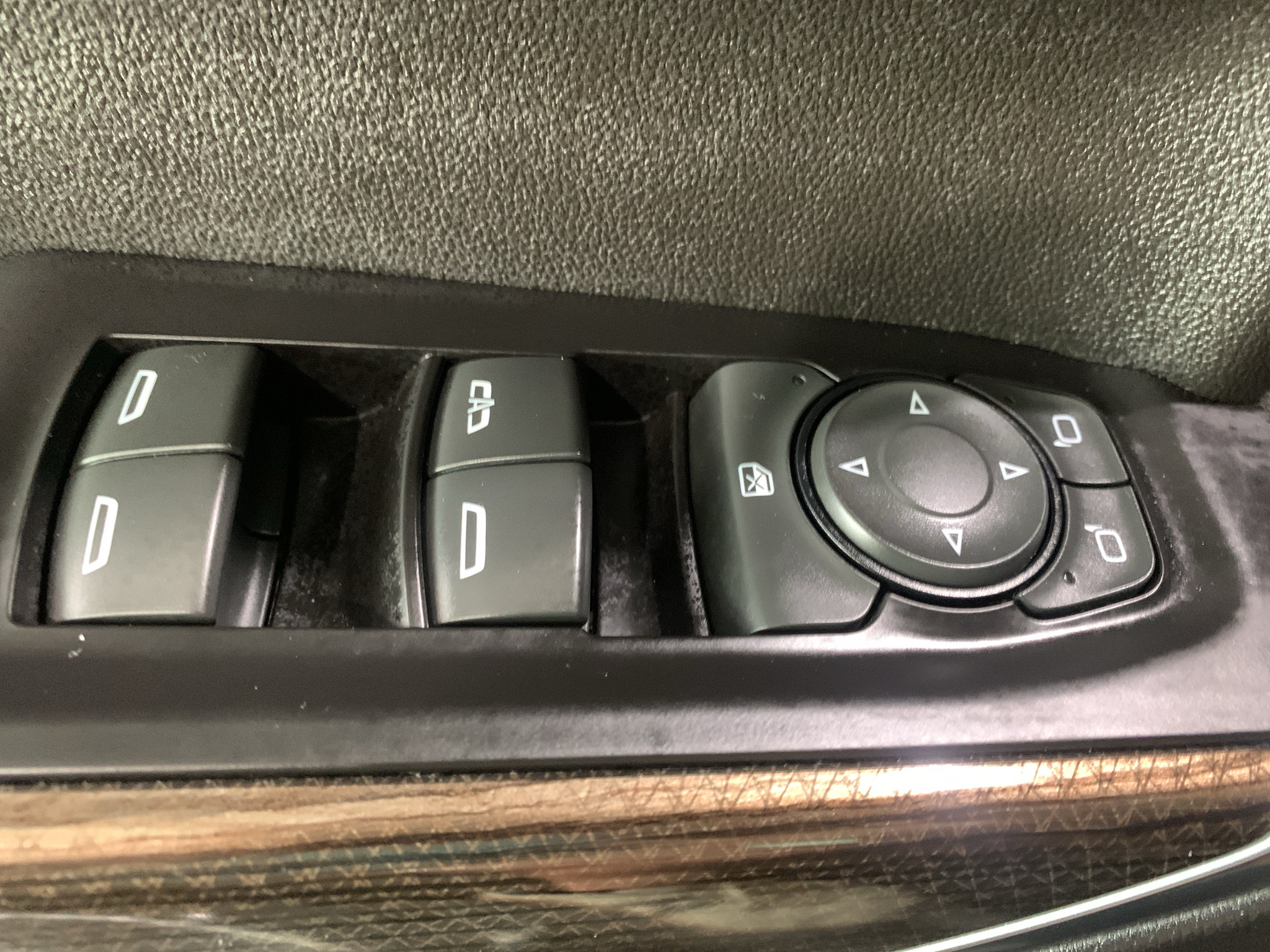 Used 2020 Chevrolet Silverado 1500 LT w/ All-Star Edition AWD/4WD image 23