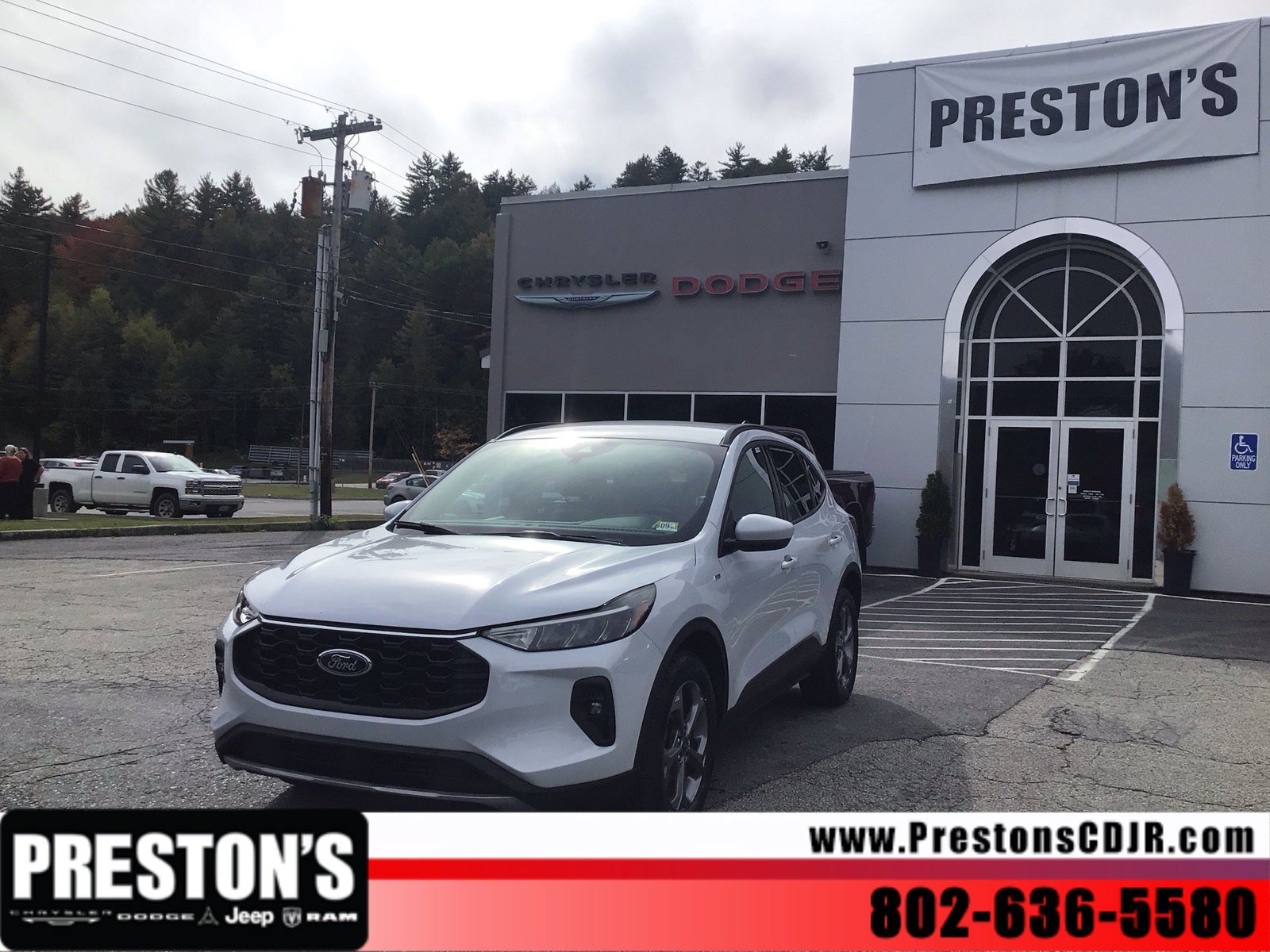 Used 2025 Ford Escape ST-Line Select AWD/4WD image 1
